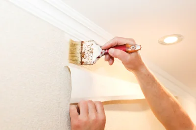 Pose de papier peint aux Chalesmes — revêtements muraux et toiles de verre